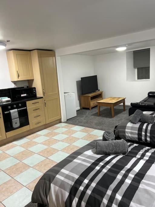 Studio Flat Twin - Town Centre Merthyr Tydfil Exterior foto